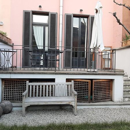 Casa Mari - Free Secure Parking, Breakfast, Private Bathroom, Wifi, Garden, Aircon, 3 Min Walk To Metro And Train Station Mediolan Zewnętrze zdjęcie
