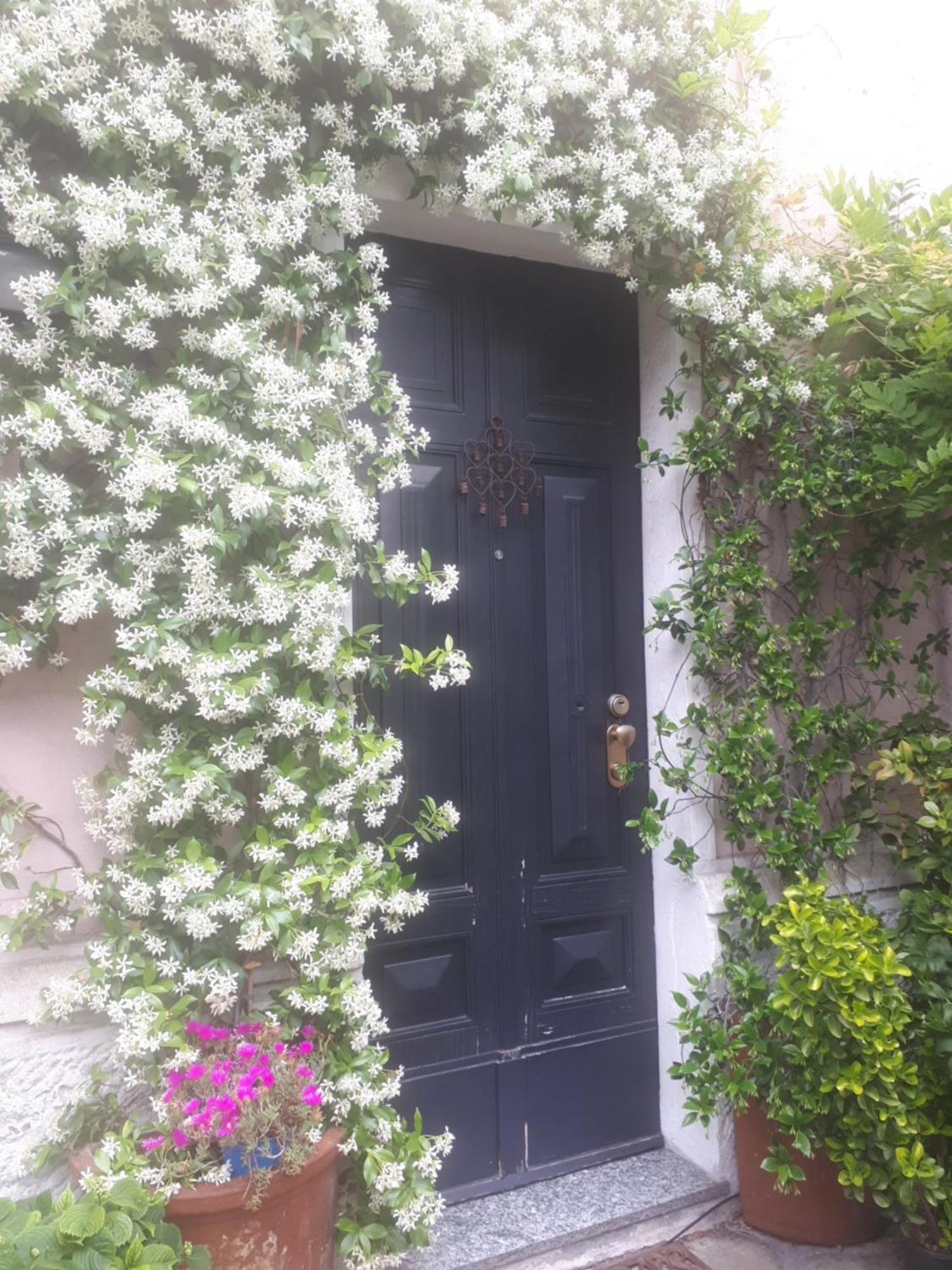 Casa Mari - Free Secure Parking, Breakfast, Private Bathroom, Wifi, Garden, Aircon, 3 Min Walk To Metro And Train Station Mediolan Zewnętrze zdjęcie